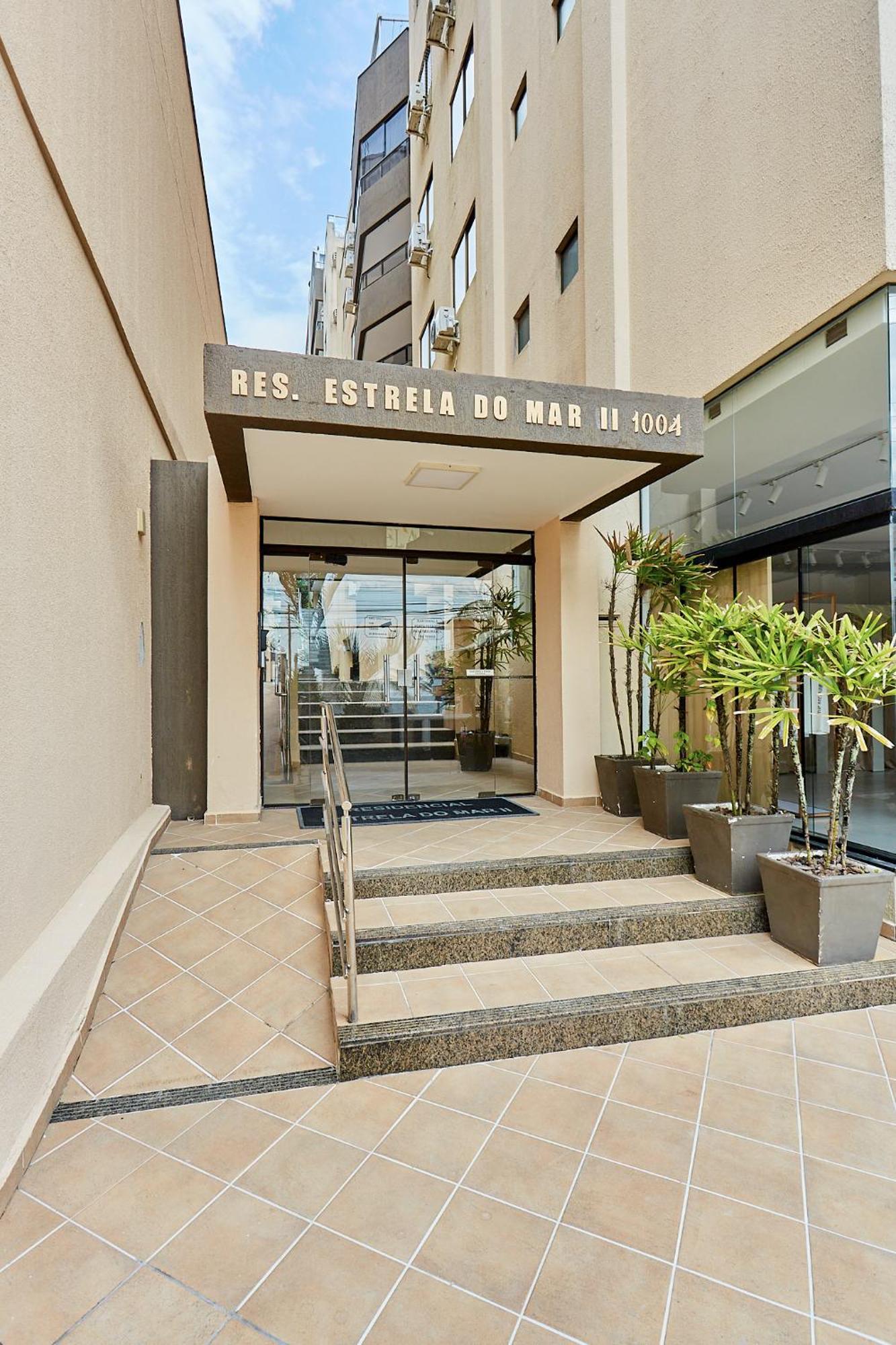 187 Apartamento 50M Da Praia. Bela Vista Ao Mar. Em Avenida Principal De Bombinhas. Extérieur photo