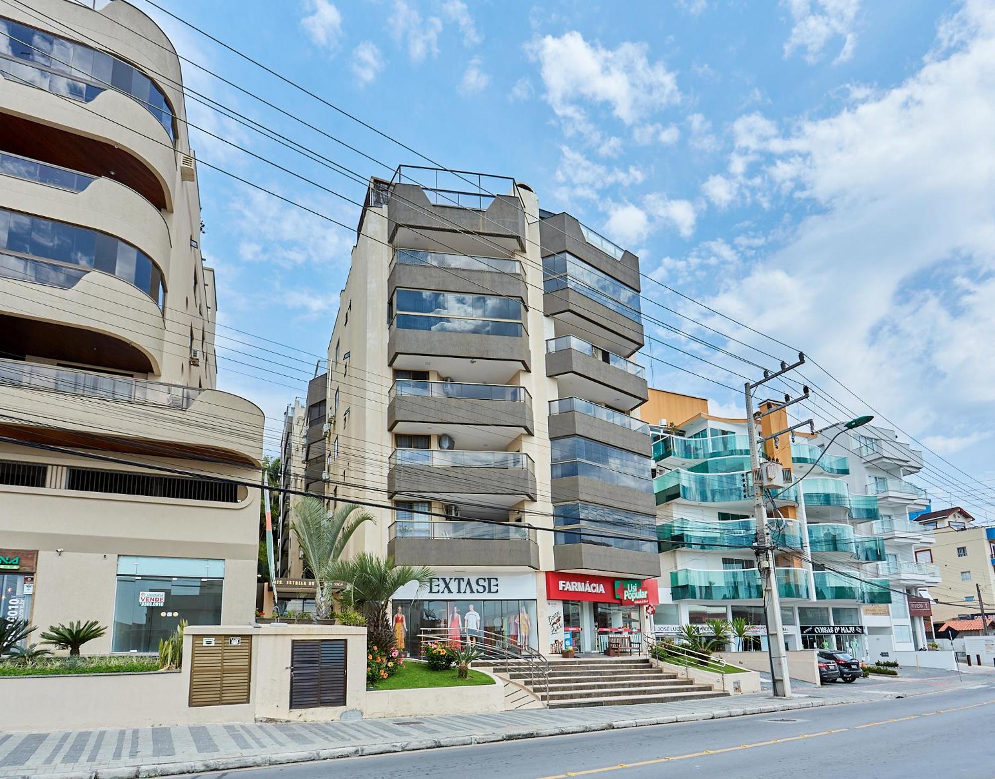 187 Apartamento 50M Da Praia. Bela Vista Ao Mar. Em Avenida Principal De Bombinhas. Extérieur photo